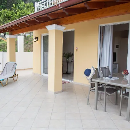 Brentanos - A - View Of Paradise Aparthotel