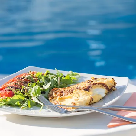 Brentanos - A - View Of Paradise Aparthotel