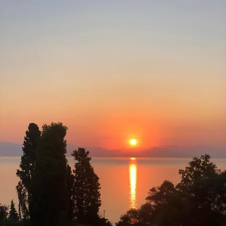 Lejlighedshotel Brentanos - A - View Of Paradise 4*