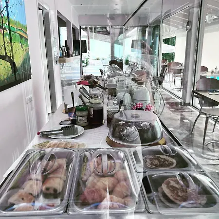 Lejlighedshotel Brentanos - A - View Of Paradise