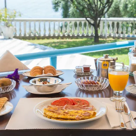 Brentanos - A - View Of Paradise Lejlighedshotel